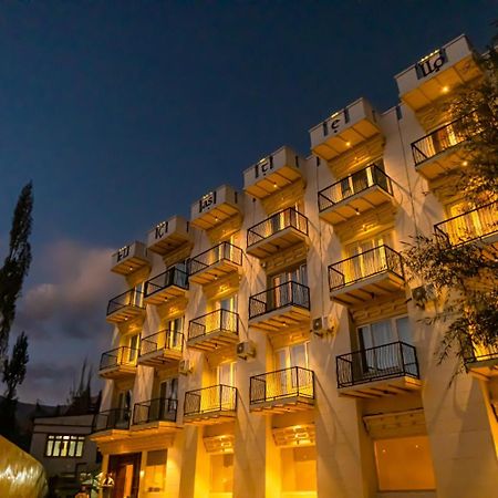 Hotel El Castello Лех Екстер'єр фото