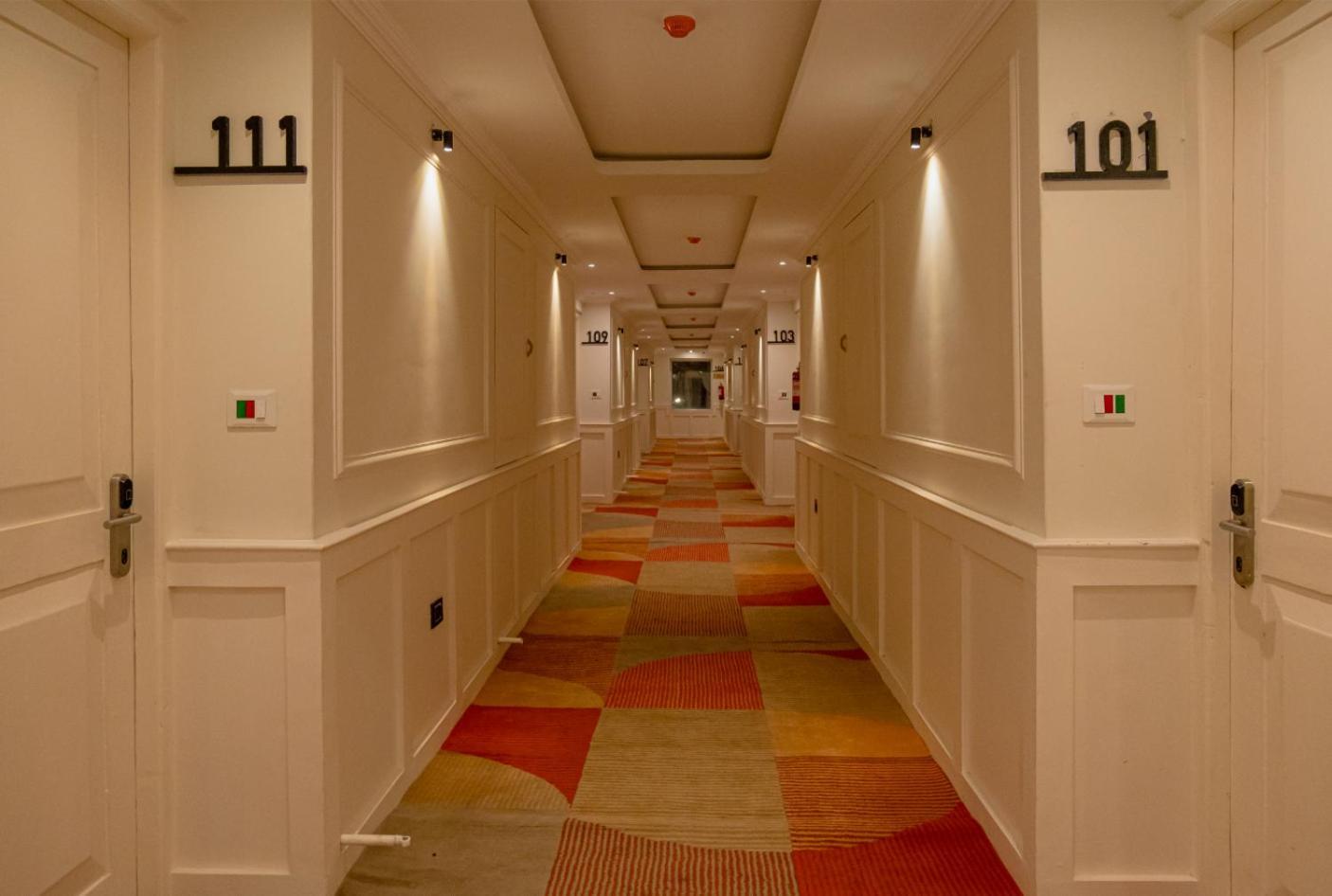 Hotel El Castello Лех Екстер'єр фото