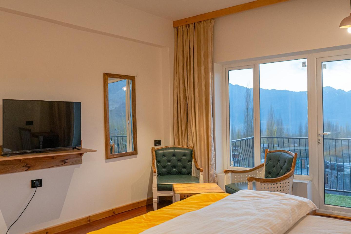 Hotel El Castello Лех Екстер'єр фото