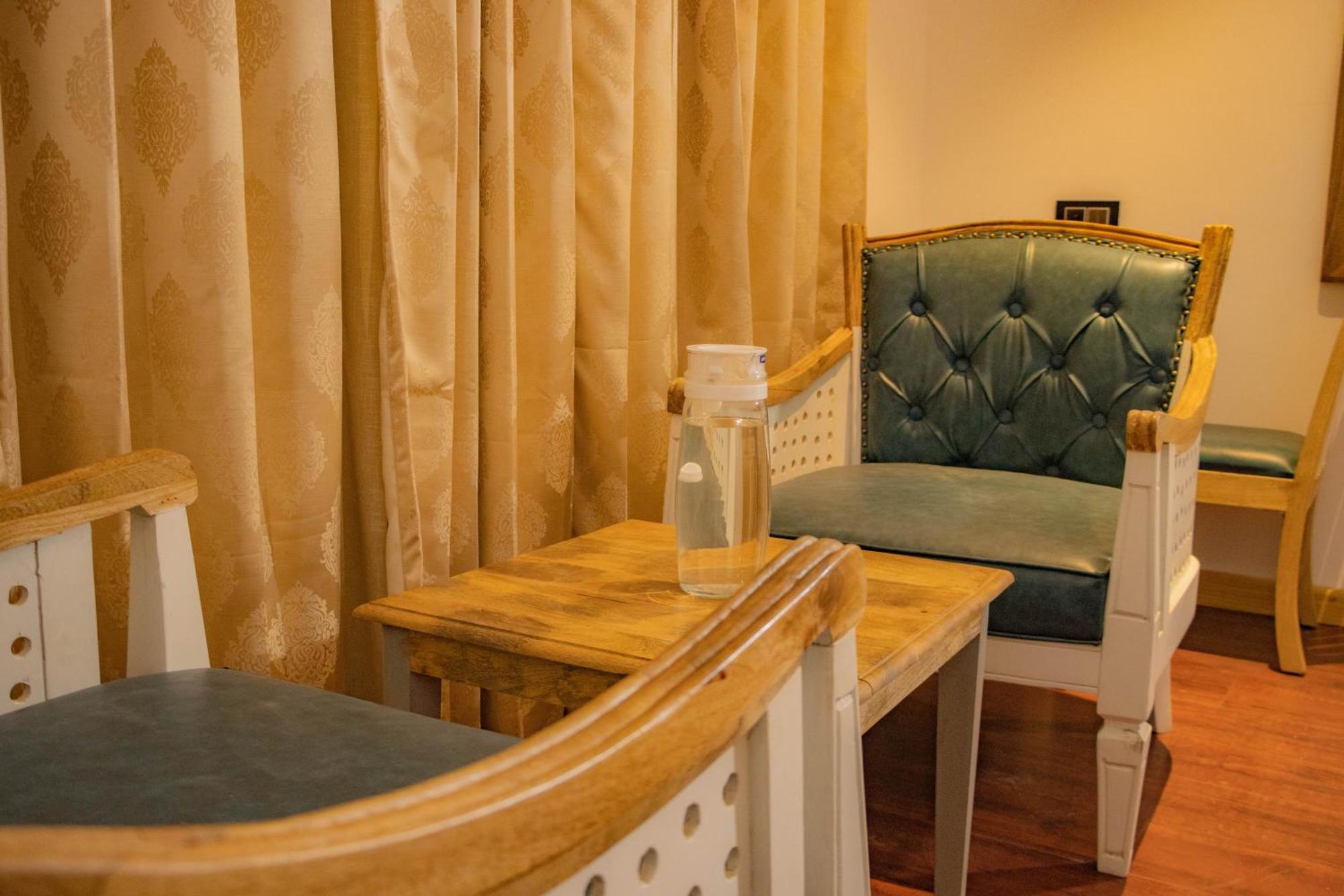 Hotel El Castello Лех Екстер'єр фото