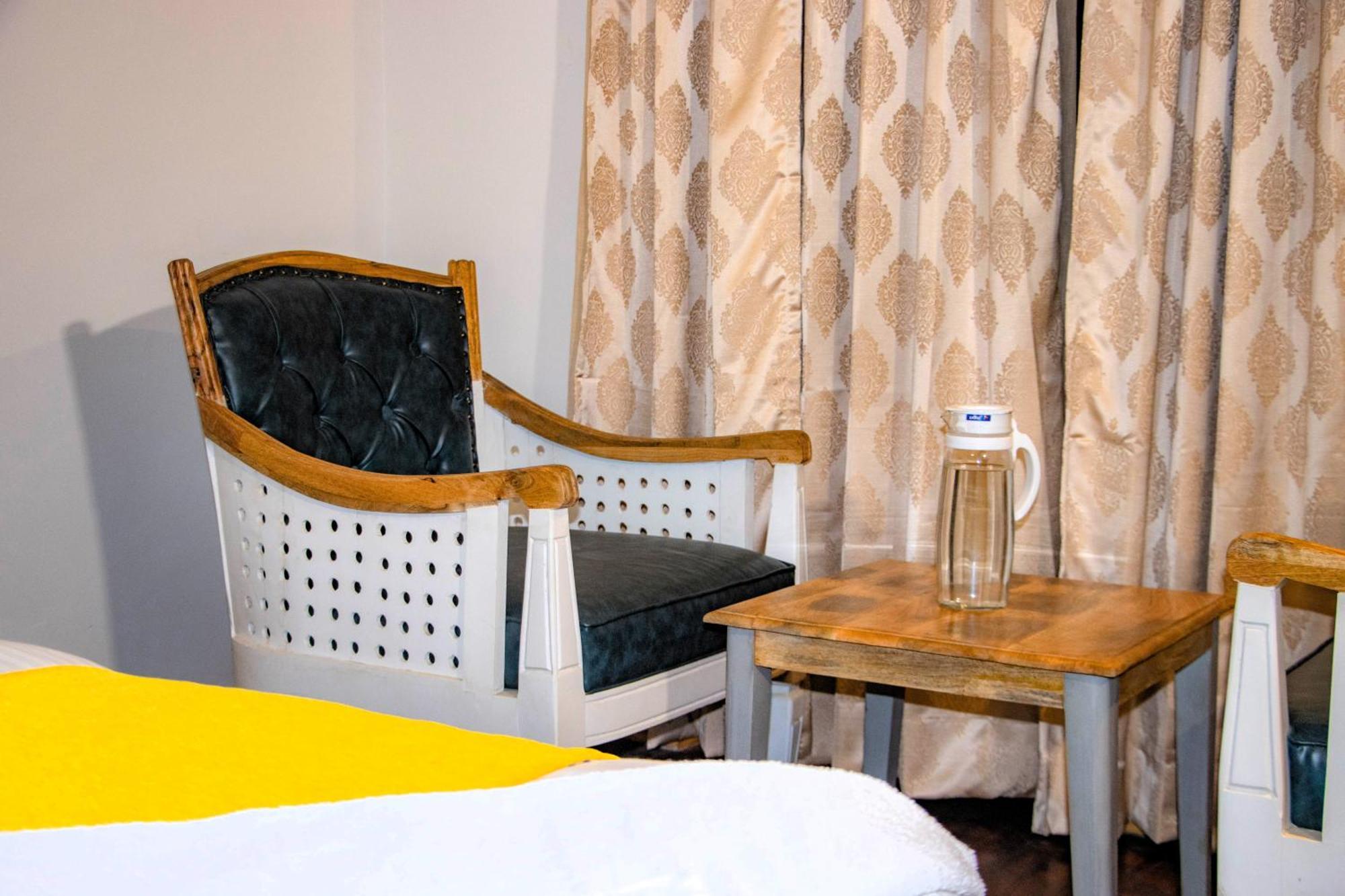 Hotel El Castello Лех Екстер'єр фото