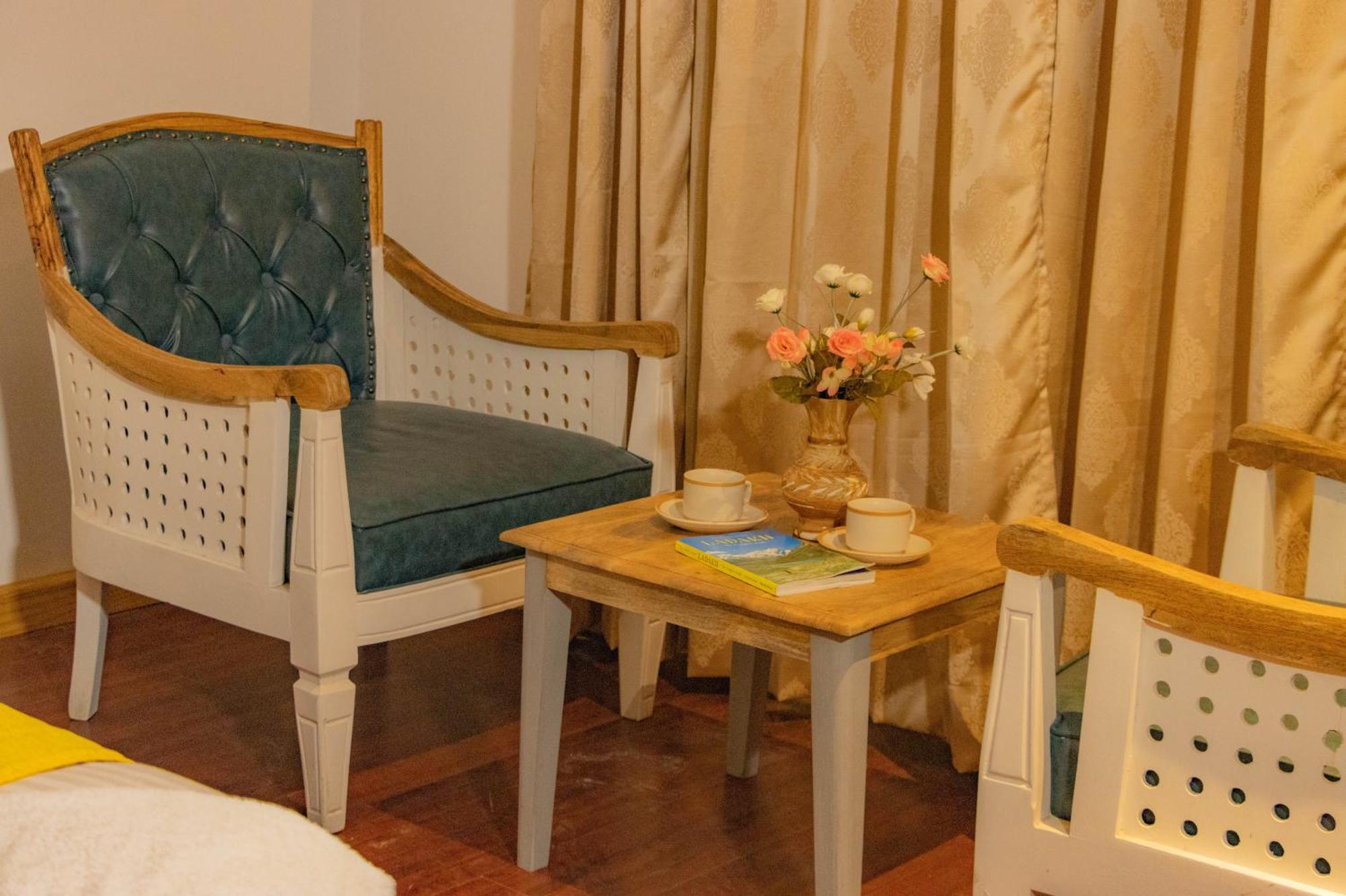 Hotel El Castello Лех Екстер'єр фото