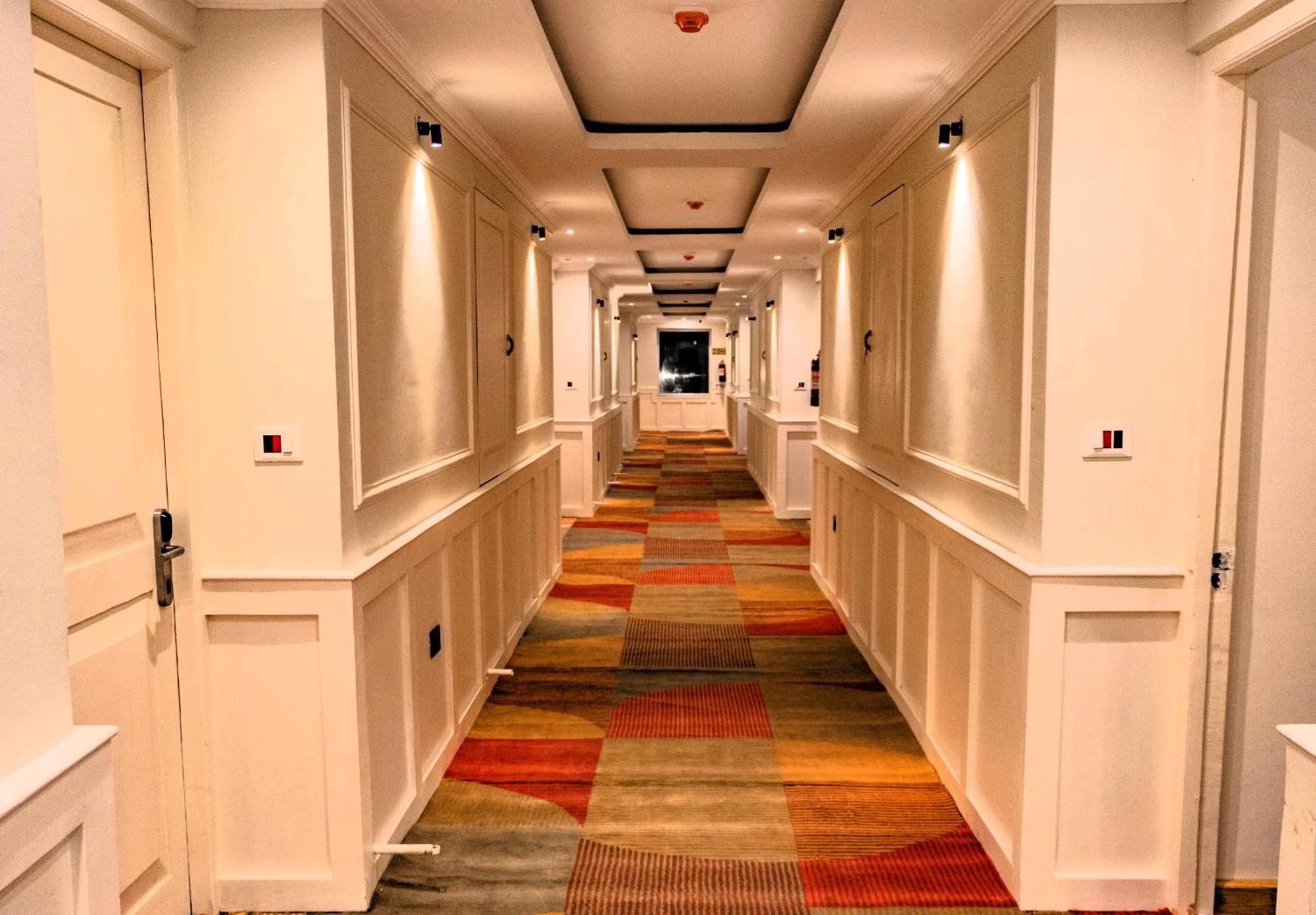 Hotel El Castello Лех Екстер'єр фото